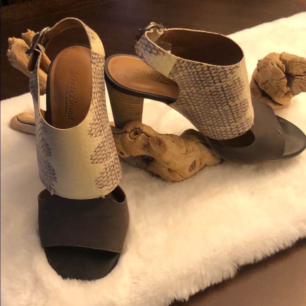 Lucky Brand Sandals